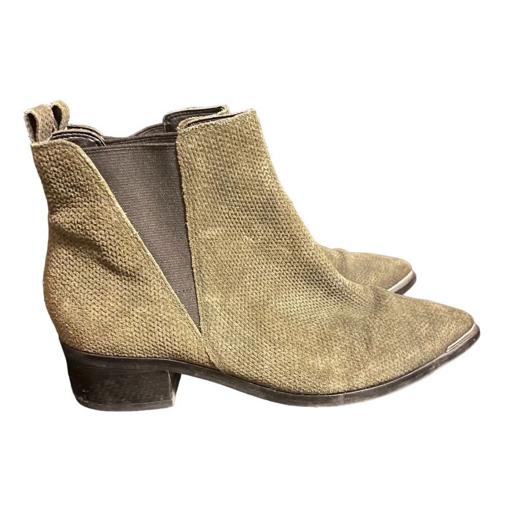 MARC FISHER POINTED TOE BOOTIES